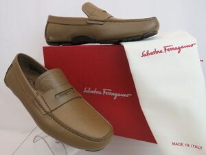 NIB FERRAGAMO NEWTON BROWN LEATHER GANCINI EMBOSSED PENNY DRIVING LOAFERS 9 D